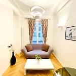 Design & Confortable Flat Between Arc De Triomphe & Tour Eiffel Lägenhet *