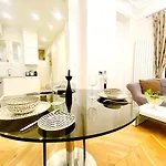 Design & Confortable Flat Between Arc De Triomphe & Tour Eiffel *