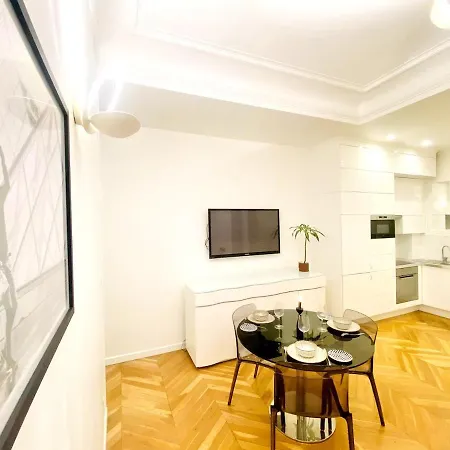 Arty Chic Flat Between Arc De Triomphe & Eiffel Tower Apartamento