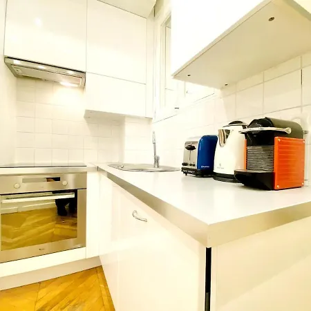 Apartamento Arty Chic Flat Between Arc De Triomphe & Eiffel Tower