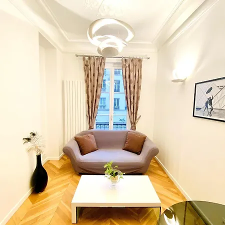 Appartement Arty Chic Entre Arc De Triomphe & Tour Eiffel 公寓 *